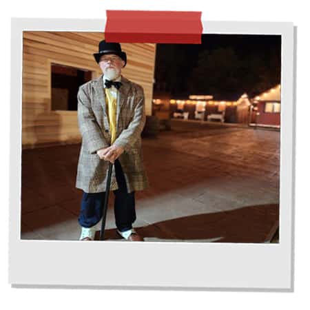Street-Entertainers-Legendary-Halloween-Weekend-Legend-Park.jpg