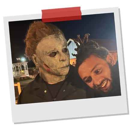 Street-Entertainers-and-Actors-at-Legendary-Halloween-Weekend-Legend-Park.jpg