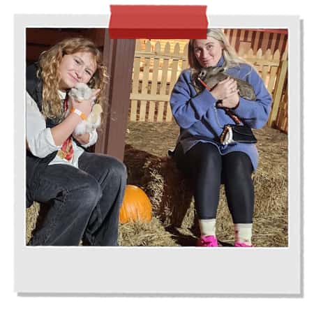 Kids-&-Bunnies-at-Singletown-Petting-Farm.jpg